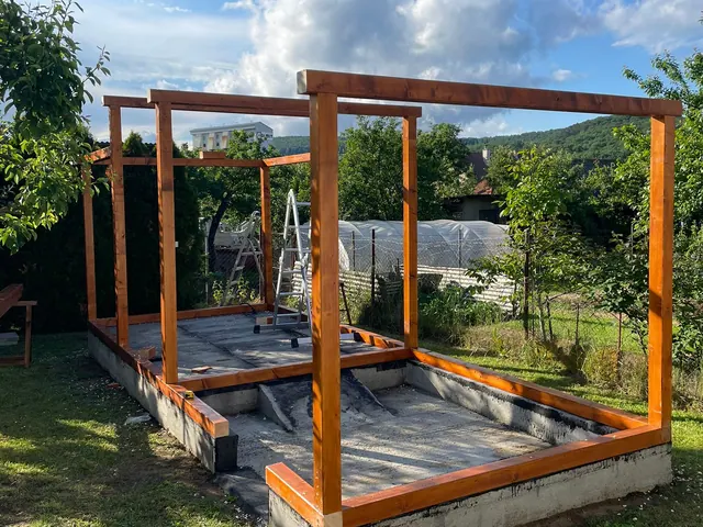 Drevená záhradná chatka – fotka 1