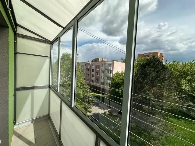 Zasklenie balkóna – fotka 4